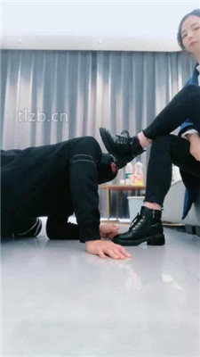 图片[4]_【伊柔】跪舔短靴粉色棉袜【完整版】_HD绳艺资源