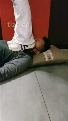 图片[9]_【郡主大人】运动鞋全体重踩踏/棉袜塞嘴【双视角版】_HD绳艺资源