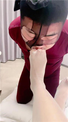 图片[4]_【雅雅】原味肉丝脚碾压踩脚垫-恋足舔【完整版】_HD绳艺资源