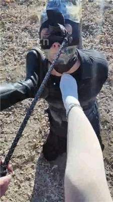 图片[12]_【酒鸽】户外-五花大绑封嘴/长靴踩虐/窒息【双视角版】_HD绳艺资源