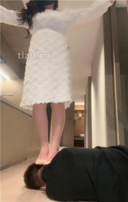 图片[6]_【妆主大大】骑马人体座椅/高跟美腿踩虐/裸足深喉/伺候沐足_HD绳艺资源