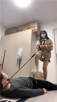 图片[17]_【樱子大人】帆布鞋踢踹/强迫舔脏鞋/夹腿_HD绳艺资源