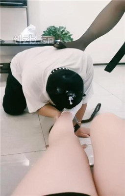 图片[9]_【临沂小妈】双S-虐打踩踏/骑马/脚喂食/滴蜡/虐乳_HD绳艺资源