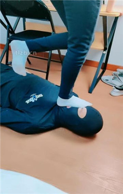 图片[10]_【萌宝儿】训练/白袜脚全体重踩踏_HD绳艺资源