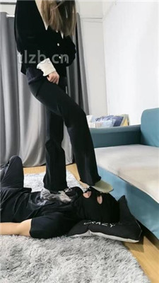 图片[8]_【梓S】踩踏转胯骑马/原味棉袜捂脸/腿绞_HD绳艺资源