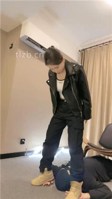 图片[5]_【潘妮绳艺导师】重度sp打开花-吸闻靴子里面味道_HD绳艺资源