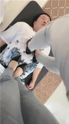 图片[2]_【冰夏绳艺导师】双S-高跟全体重踩地毯【双视角版】_HD绳艺资源