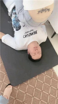 图片[7]_【冰夏绳艺导师】双S-高跟全体重踩地毯【双视角版】_HD绳艺资源