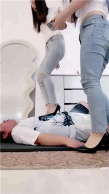 图片[12]_【冰夏绳艺导师】双S-高跟全体重踩地毯【双视角版】_HD绳艺资源