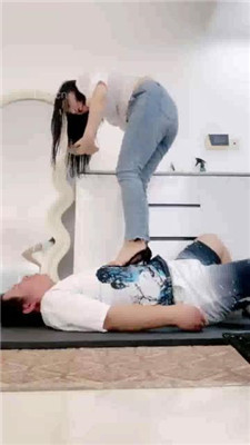 图片[17]_【冰夏绳艺导师】双S-高跟全体重踩地毯【双视角版】_HD绳艺资源