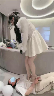 图片[7]_【时安】劲爆群调-男女奴跪拜/踩狗爪/训练舔脏鞋/一桶圣水_HD绳艺资源