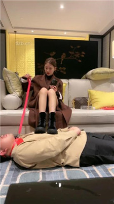 图片[2]_【苏御大大】磕头求圣水/短靴碾压踩/耳光抽_HD绳艺资源