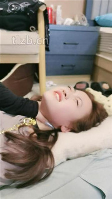 图片[16]_【小羊】高颜值母畜-腿绞掐脖窒息/品尝脚趾_HD绳艺资源