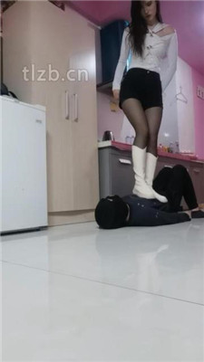 图片[3]_【文文文文】素人小姐姐-长靴全体重踩踏/黑丝脚捂脸/脚底喂食_HD绳艺资源