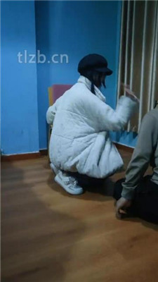 【第5风格】等00后幼师下课后舔她的嫩脚 YC-230228