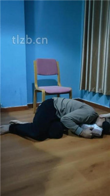【第5风格】等00后幼师下课后舔她的嫩脚 YC-230228