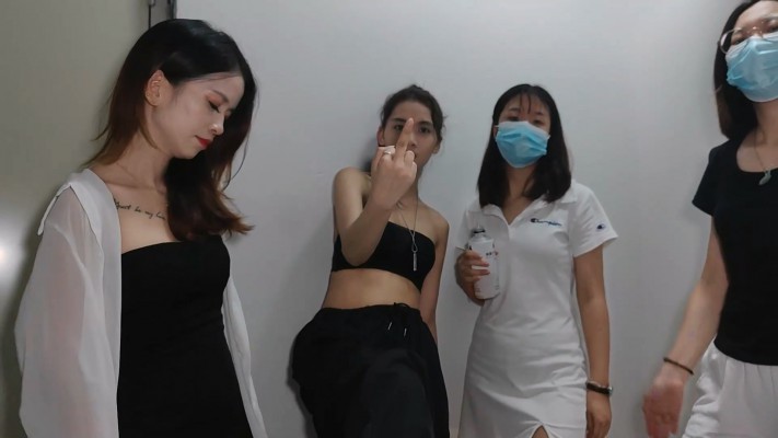 图片[16]_【贺岁片】广州小鱼姐姐携手多S楼道玩狗_HD绳艺资源