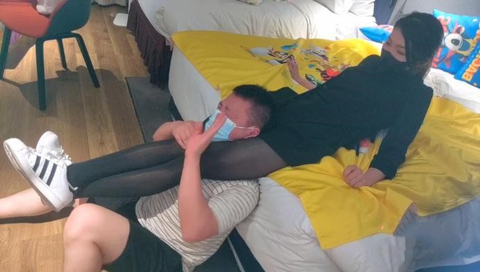 图片[9]_【小婉s】粉丝千里奔赴，只求绞死！黑丝腿绞窒息粉丝_HD绳艺资源