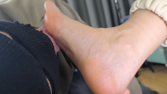 图片[7]_【女神学院·梓】无意识恋足_HD绳艺资源