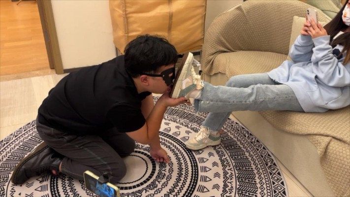 图片[3]_【00后小彤】日常鞋底全体重踩手_HD绳艺资源