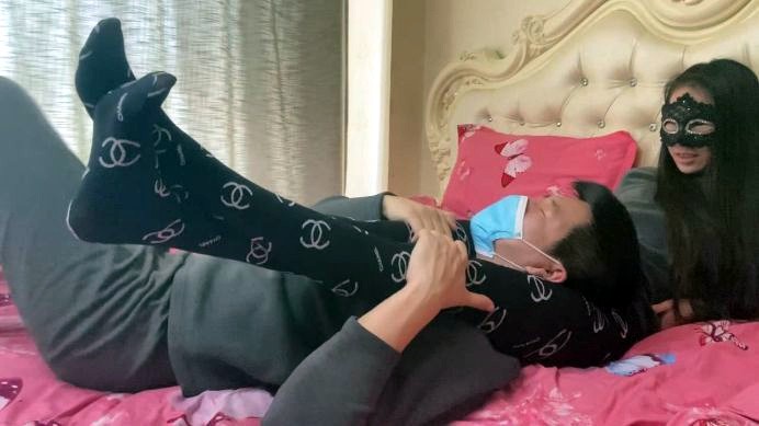 图片[19]_时尚美丝的极致折磨夹脖子_HD绳艺资源