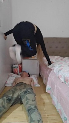 图片[16]_【啦啦啦】小野主人超高难度挑战跳踩_HD绳艺资源