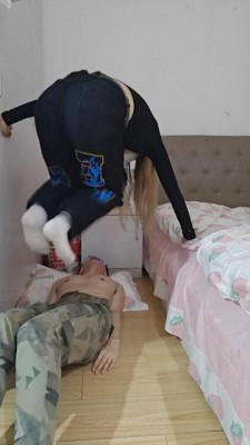 图片[17]_【啦啦啦】小野主人超高难度挑战跳踩_HD绳艺资源