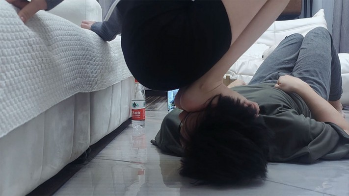 图片[13]_【红颜榜】宝爷高难度挑战脚耳光蹲踩脸深喉脚虐舌_HD绳艺资源