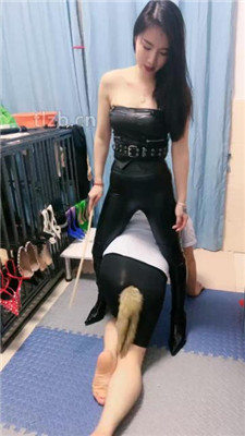 图片[15]_【木子大大】双S-揪耳朵长靴踩/鞋插嘴藤条抽浓痰吐脸【双视角版】_HD绳艺资源