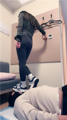 图片[14]_【不期而遇】长靴白袜运动鞋全体重踩踏_HD绳艺资源