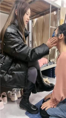 图片[7]_【尤物大大】女生宿舍调闺蜜-舔脏鞋/转胯耳光/灌圣水【双视角版】_HD绳艺资源