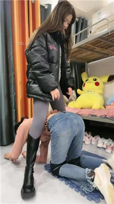 图片[10]_【尤物大大】女生宿舍调闺蜜-舔脏鞋/转胯耳光/灌圣水【双视角版】_HD绳艺资源