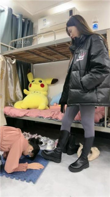 图片[14]_【尤物大大】女生宿舍调闺蜜-舔脏鞋/转胯耳光/灌圣水【双视角版】_HD绳艺资源