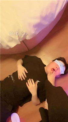 图片[12]_【安可】长靴跪舔/踩踏喂食/口水/脚耳光_HD绳艺资源