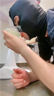 图片[6]_【艾莉】家奴卑微舔脏鞋底_HD绳艺资源