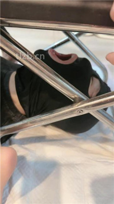 图片[17]_【伊楠】双S-运动鞋踩踏踢踹/耳光/脚下喂食/吃棉袜【双视角版】_HD绳艺资源