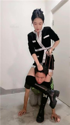 图片[5]_【鑫儿教头】长靴S-楼道遛狗_HD绳艺资源