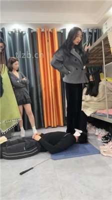 图片[12]_【尤物大大/樱子】女寝学姐5S羞辱-踩踏/骑马踢裆【双视角版】_HD绳艺资源