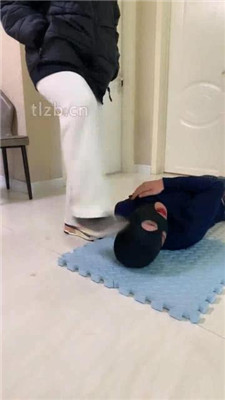 图片[5]_【精神小妹】极度酷刑-高难度挑战踢踹/跳踩头部_HD绳艺资源