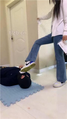 图片[7]_【精神小妹】极度酷刑-高难度挑战踢踹/跳踩头部_HD绳艺资源