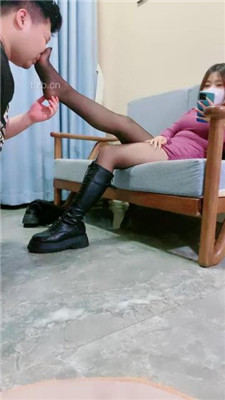 图片[8]_【素人星探】紫色妖姬长靴黑丝S-深喉恋足舔_HD绳艺资源