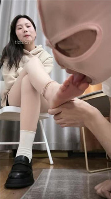 图片[16]_【狗哥】桌底视角-皮鞋白袜气味控制_HD绳艺资源