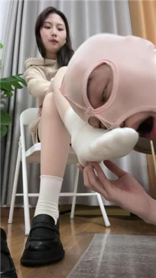 图片[17]_【狗哥】桌底视角-皮鞋白袜气味控制_HD绳艺资源