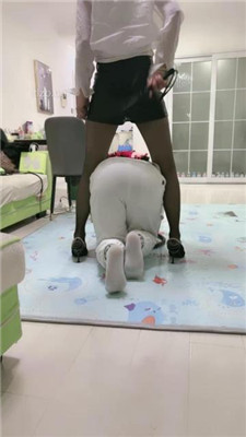 图片[19]_【狠欣人】骑马转胯爬行/虐乳训练/高跟踩踏_HD绳艺资源