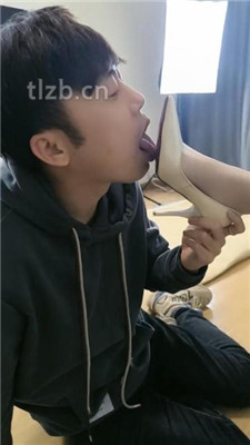 图片[10]_【梓S】臭脚踩脸/脏鞋底狂舔_HD绳艺资源