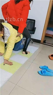 图片[6]_【广东迪迪】母畜跪舔原味脚/狗链遛狗【双视角版】_HD绳艺资源