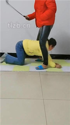 图片[7]_【广东迪迪】母畜跪舔原味脚/狗链遛狗【双视角版】_HD绳艺资源