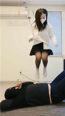 图片[14]_【安静大大】帆布鞋白袜踩虐-踢踹_HD绳艺资源