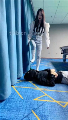 图片[11]_【思诺】台球厅调废狗-耳光碾踩/最后沦为专用坐垫_HD绳艺资源