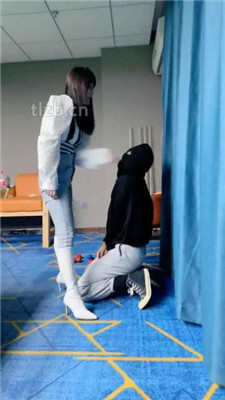 图片[12]_【思诺】台球厅调废狗-耳光碾踩/最后沦为专用坐垫_HD绳艺资源